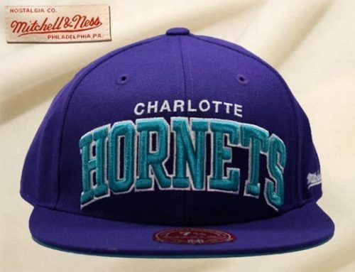 Mitchell & Ness Arch Fitted Caps at Hatland