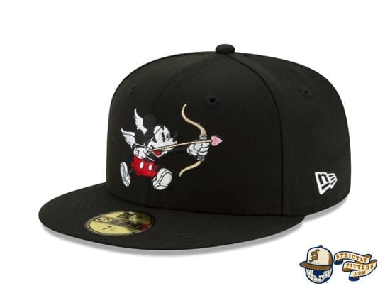 Mickey Mouse Bow And Arrow Black 59Fifty Fitted Cap by Disney x New Era front side