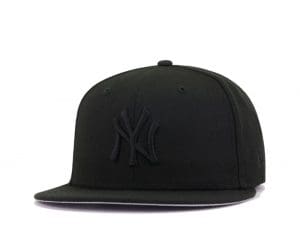 New York Yankees Triple Black 59Fifty Fitted Hat by MLB x New Era Front